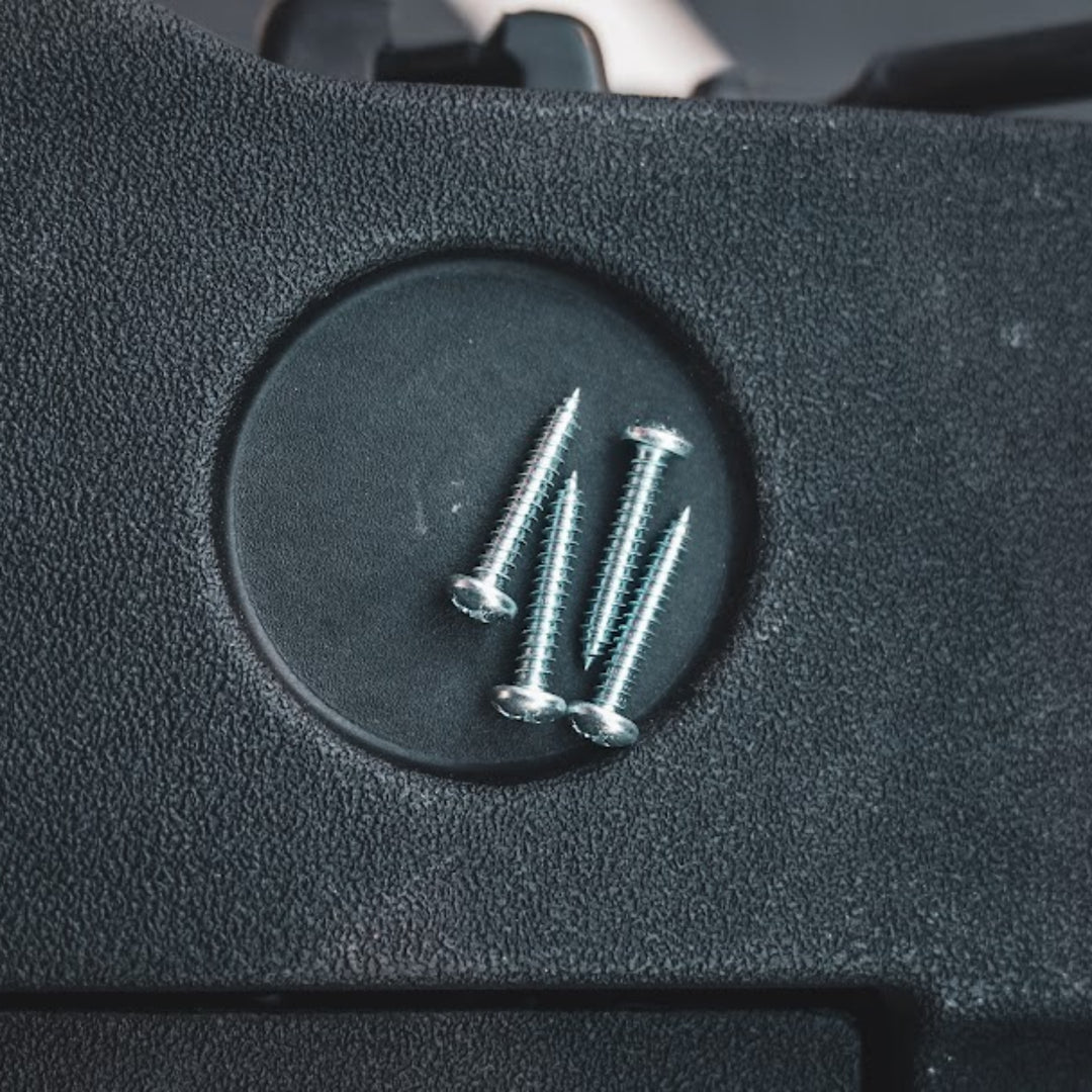 cargo valet nails